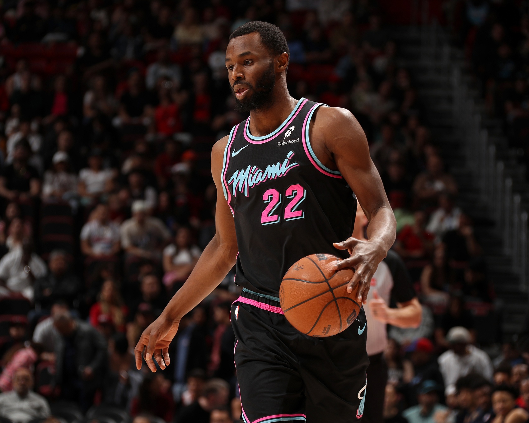 网页版登录入口-填满数据栏！维金斯半场7投4中&amp;三分4中3 得到11分2板1助2断1帽